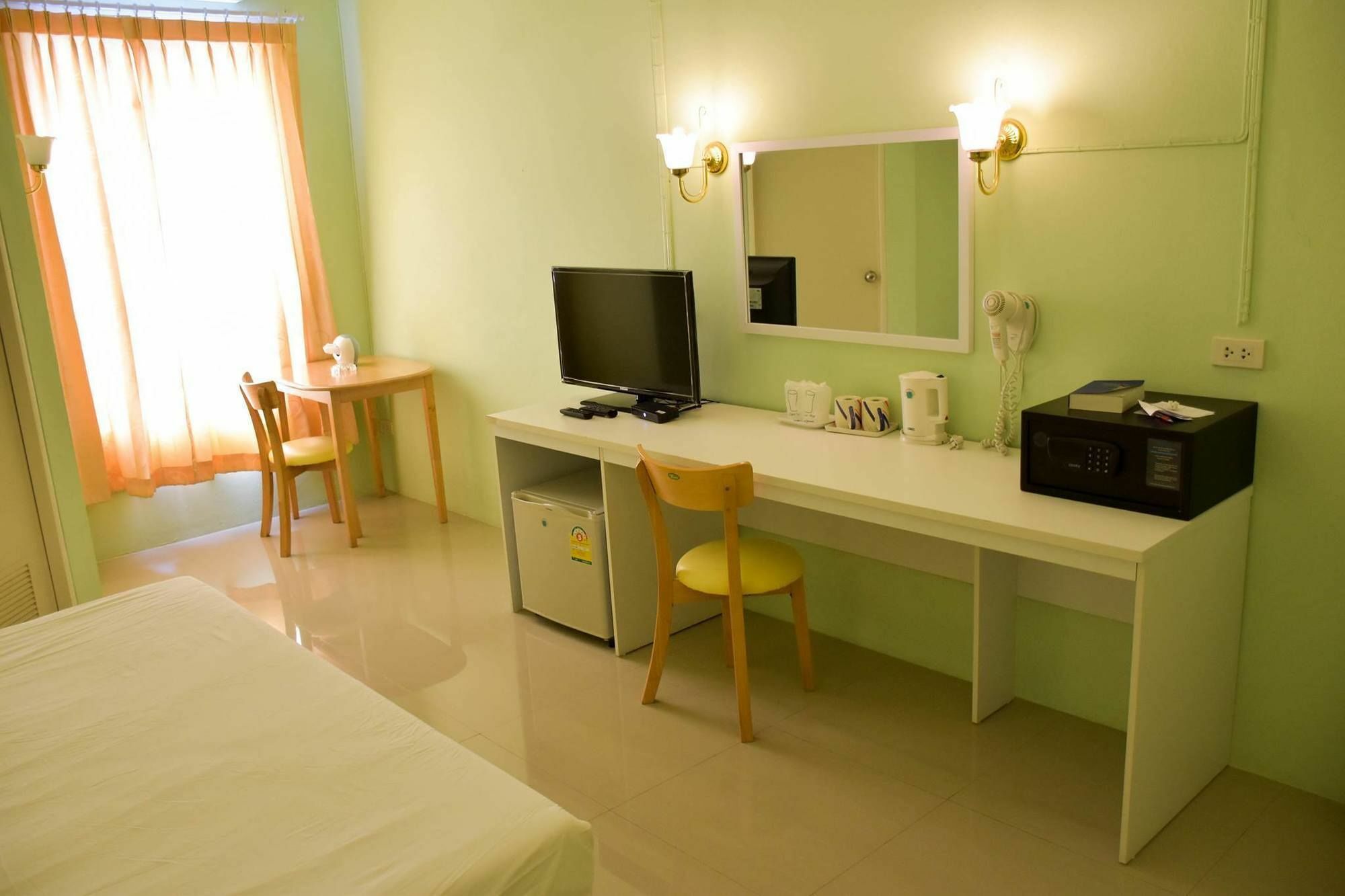 Siam Apple Hotel & Resort Ban Khlong エクステリア 写真