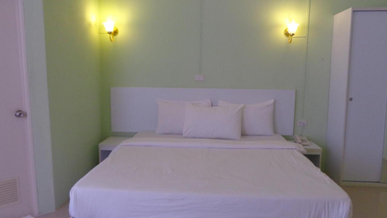 Siam Apple Hotel & Resort Ban Khlong エクステリア 写真